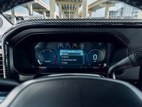 New 2026 Ford F250 Lariat w/ Black Appearance Package image 31