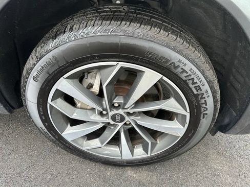 Used 2023 Audi Q5 2.0T Premium Plus w/ Premium Plus Package AWD/4WD image 9