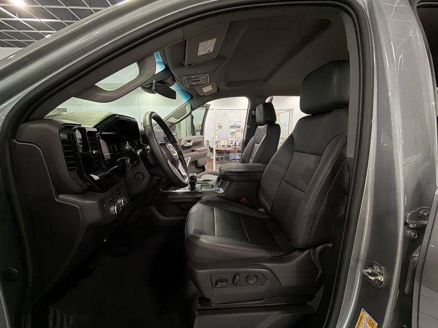 Used 2023 GMC Sierra 1500 SLT w/ SLT Premium Plus Package AWD/4WD image 12