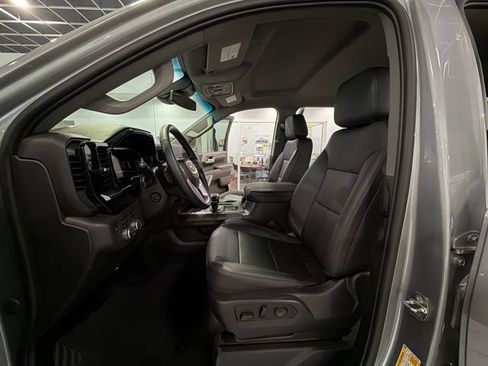 Used 2023 GMC Sierra 1500 SLT w/ SLT Premium Plus Package AWD/4WD image 12