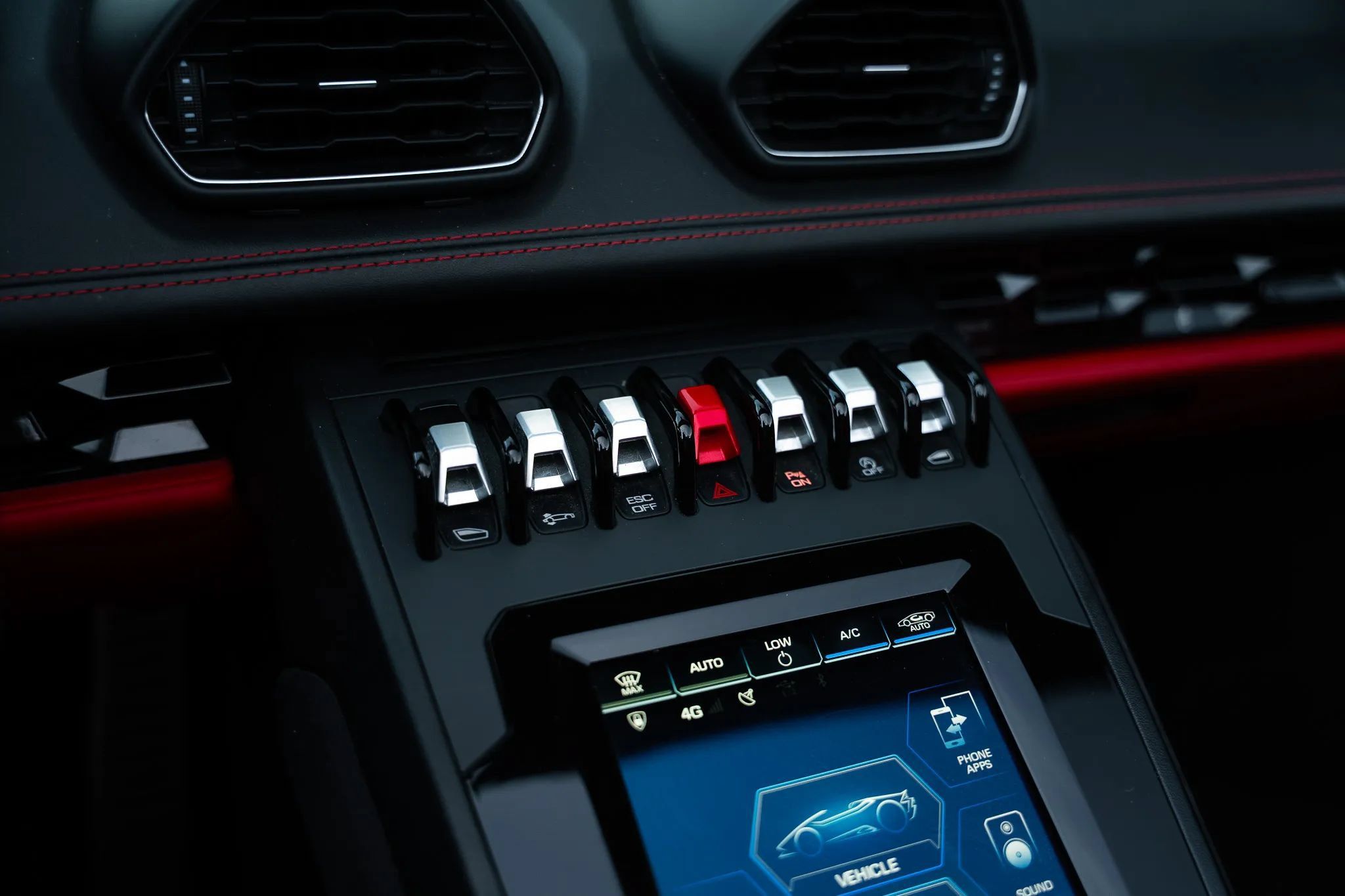 Used 2021 Lamborghini Huracan EVO RWD image 22