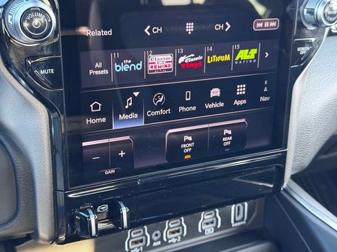 Used 2026 RAM 1500 Laramie w/ Night Edition AWD/4WD image 14