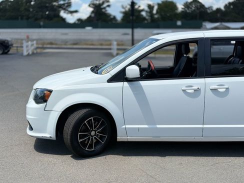 Used 2019 Dodge Grand Caravan GT FWD image 10