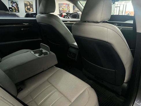 Used 2018 Lexus ES 350 w/ Luxury Package w/Wood Trim image 15