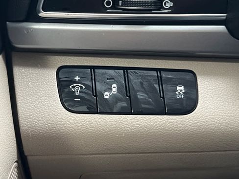 Used 2018 Hyundai Elantra SEL image 26