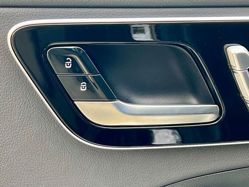 Certified 2025 Mercedes-Benz C 300 4MATIC Sedan image 35