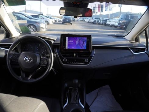 Used 2023 Toyota Corolla LE image 19