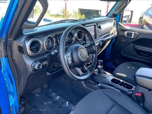 Used 2021 Jeep Wrangler Unlimited Sport w/ Sun And Sound Package image 10