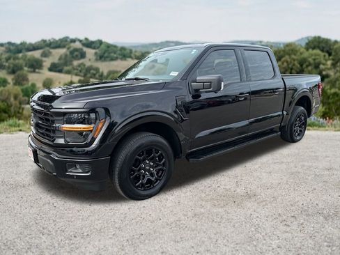 Used 2025 Ford F150 XLT w/ Equipment Group 302A MID RWD image 3