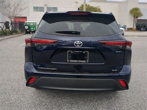 New 2026 Toyota Highlander XLE image 5