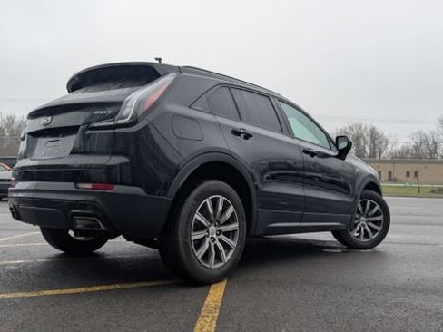 Used 2019 Cadillac XT4 Sport w/ Cold Weather Package FWD image 4