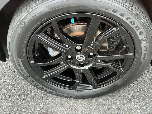 Certified 2020 Nissan Kicks SR w/ SR Premium Package FWD image 7