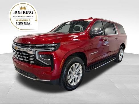Used 2025 Chevrolet Suburban Premier w/ Sun And Tow Package AWD/4WD image 1