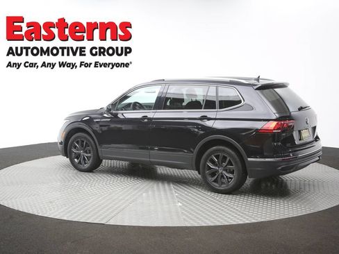 Used 2024 Volkswagen Tiguan SE FWD image 60