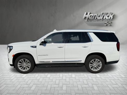 Used 2024 GMC Yukon SLT w/ SLT Premium Package AWD/4WD image 8