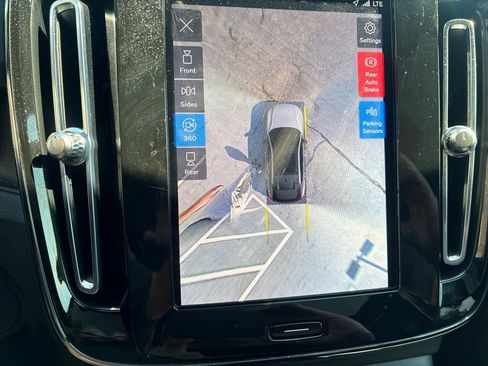 Certified 2023 Volvo C40 P8 Recharge Ultimate AWD/4WD image 14