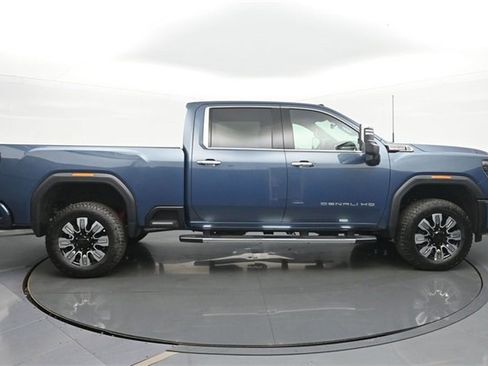 New 2025 GMC Sierra 2500 Denali w/ Denali Reserve Package image 6