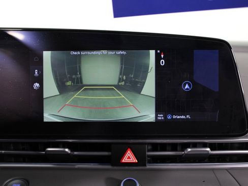 Certified 2024 Hyundai Elantra SEL w/ Convenience Package image 29