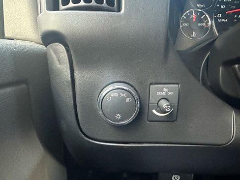 Used 2017 GMC Savana 3500 image 11