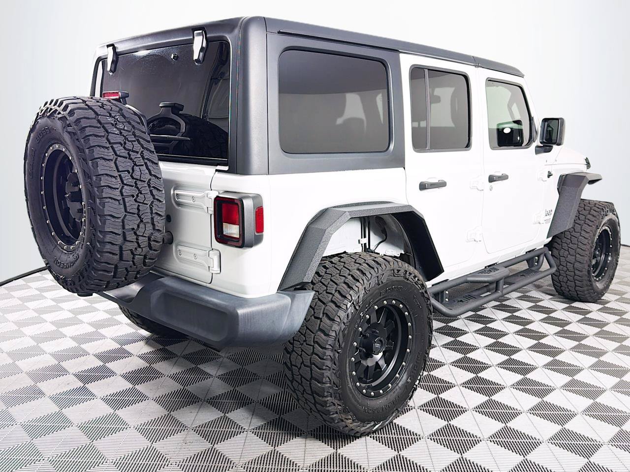Used 2020 Jeep Wrangler Unlimited Sport S AWD/4WD image 25