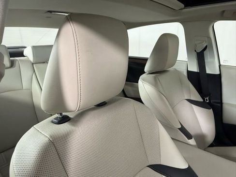 Certified 2025 Lexus ES 300h w/ Premium Package image 32