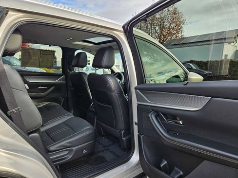 Used 2025 MAZDA CX-90 3.3 Turbo w/ Preferred Package image 14