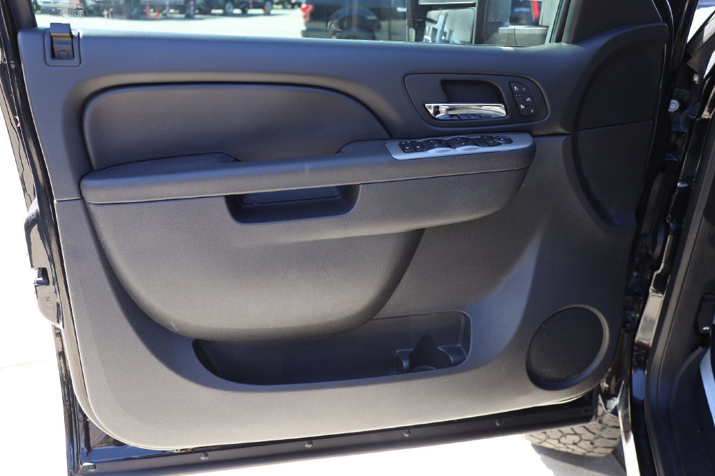 Used 2013 Chevrolet Silverado 2500 LTZ w/ LTZ Plus Package AWD/4WD image 10