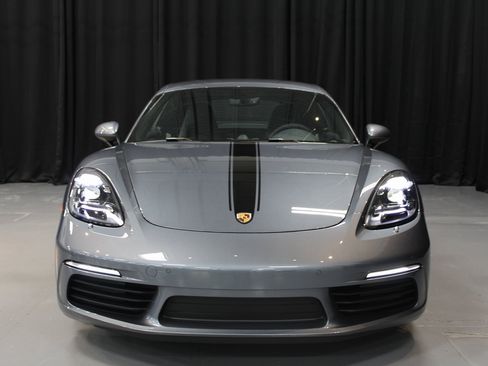 New 2025 Porsche 718 Cayman image 10