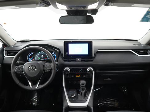 Used 2025 Toyota RAV4 XLE w/ Convenience Package AWD/4WD image 13