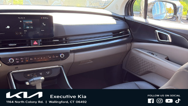 Certified 2026 Kia Carnival FWD image 24