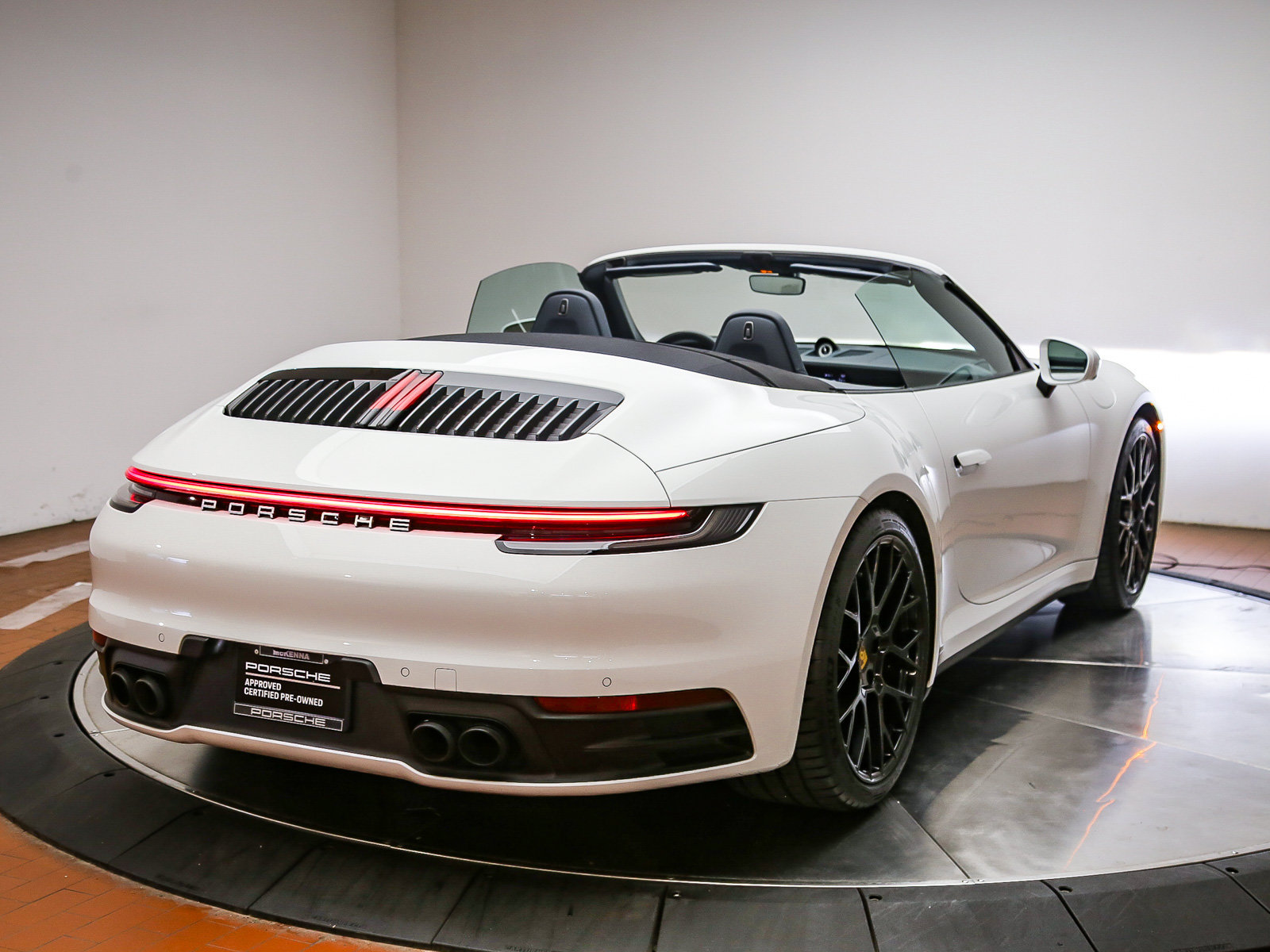 Certified 2024 Porsche 911 Carrera S RWD image 8