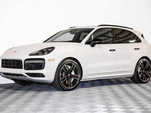 Used 2019 Porsche Cayenne Turbo AWD/4WD image 16