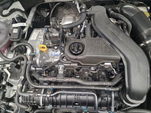 Used 2025 Volkswagen Jetta Sport image 30