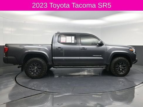 Used 2023 Toyota Tacoma SR5 w/ Technology Package AWD/4WD image 4