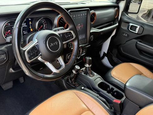 Used 2021 Jeep Gladiator Mojave AWD/4WD image 12