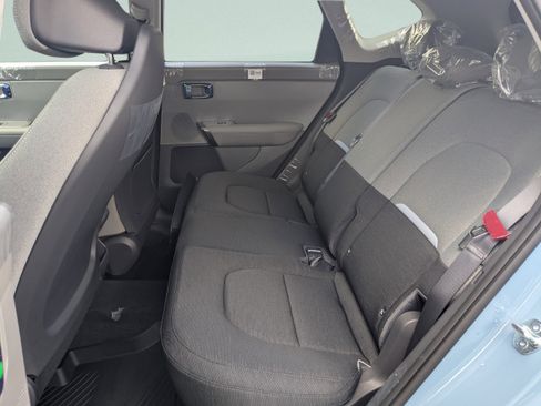 New 2027 Kia Seltos S FWD image 11