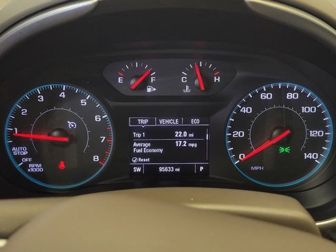 Used 2021 Chevrolet Malibu LS FWD image 23