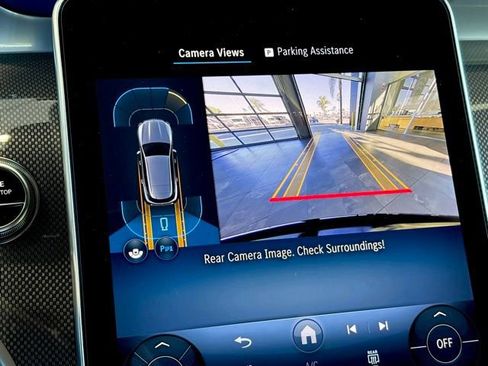 Used 2026 Mercedes-Benz GLC 300 4MATIC image 23