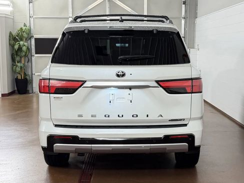 Used 2026 Toyota Sequoia Capstone AWD/4WD image 4