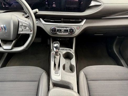 Used 2024 Buick Envista Preferred w/ Convenience I Package image 24