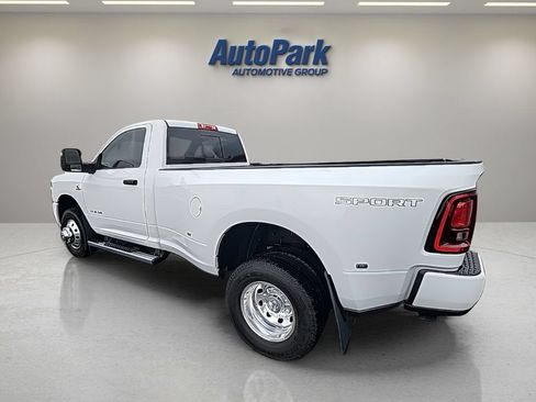 Used 2025 RAM 3500 Big Horn AWD/4WD image 6