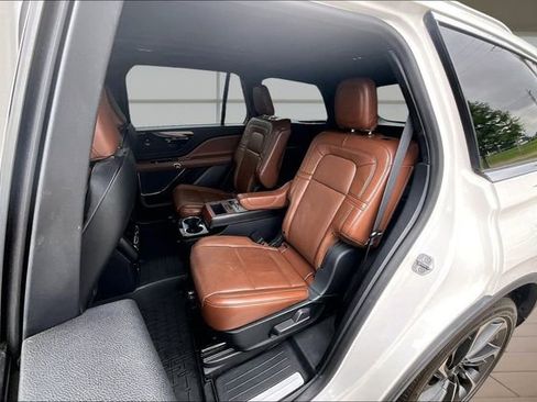 Used 2021 Lincoln Aviator Reserve w/ Equipment Group 201A AWD/4WD image 26