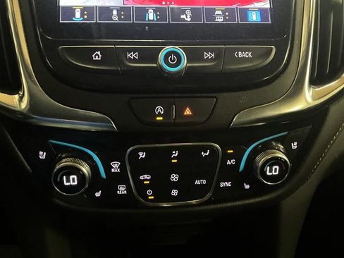 Used 2024 Chevrolet Equinox Premier FWD image 20