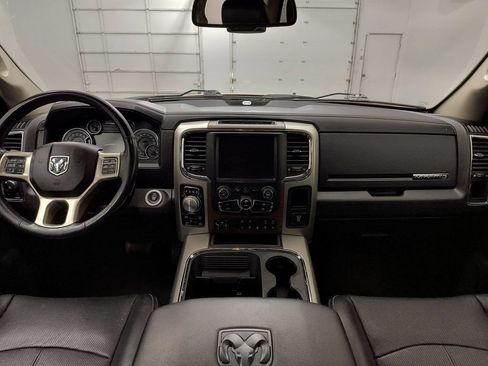 Used 2018 RAM 1500 Laramie w/ Convenience Group AWD/4WD image 13