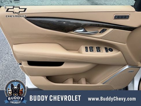 Used 2020 Cadillac Escalade ESV Platinum AWD/4WD image 15
