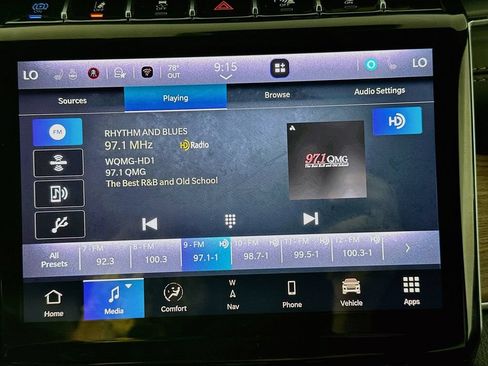 Used 2022 Jeep Grand Cherokee Summit AWD/4WD image 17