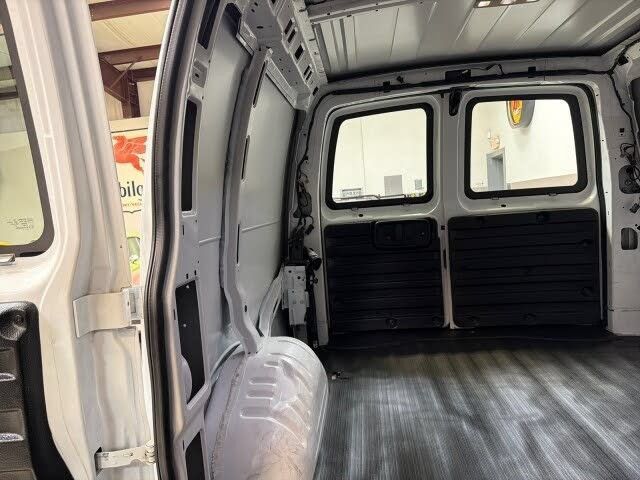 Used 2022 Chevrolet Express 2500 w/ Driver Convenience Package RWD image 54