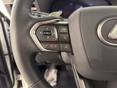 Used 2025 Lexus GX 550 w/ Accessory Package (2T) image 12