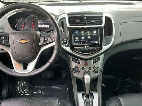 Used 2018 Chevrolet Sonic Premier image 4