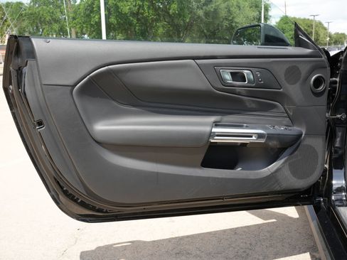 Used 2025 Ford Mustang Premium RWD image 15